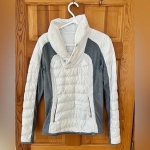 Lululemon size 6 running pullover jacket